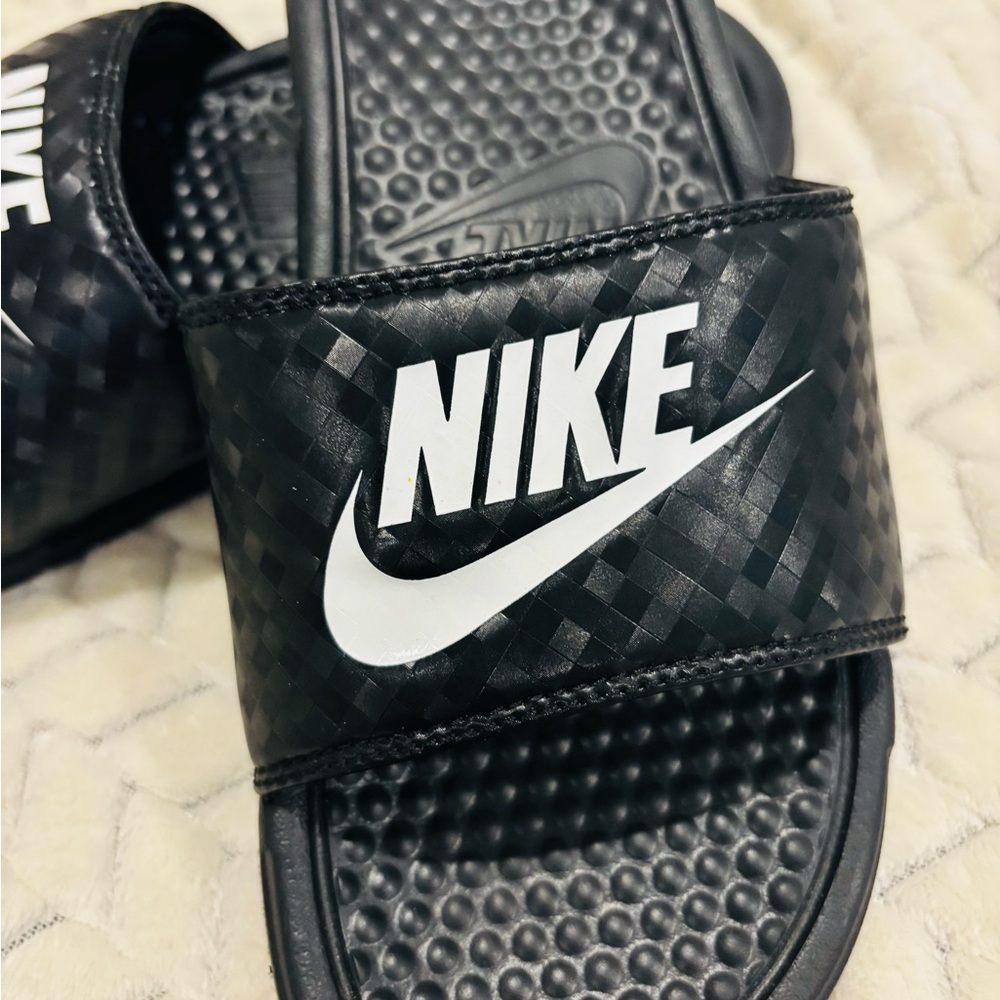 Nike Black Slide Sandals with Quilted Strap